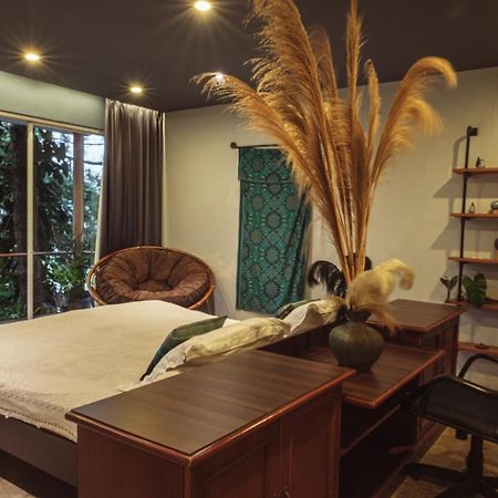 Ruth'S Bed & Breakfast Лембанг Екстериор снимка