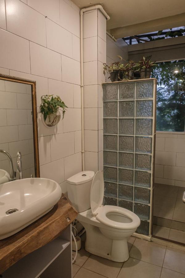 Ruth'S Bed & Breakfast Лембанг Екстериор снимка