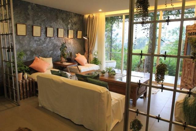 Ruth'S Bed & Breakfast Лембанг Екстериор снимка